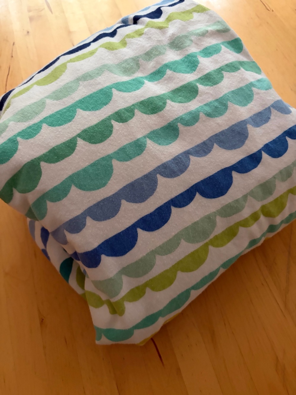 Striped Scallop Pattern twin duvet